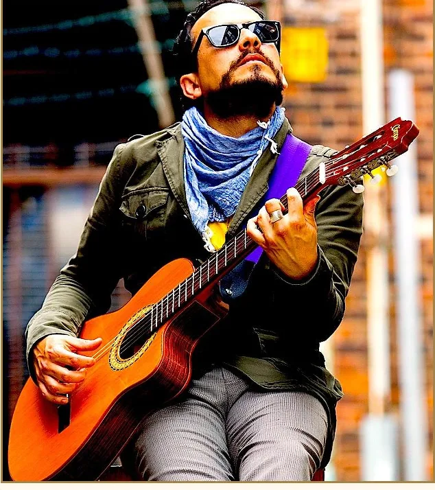 Live Cuban singer with guitar